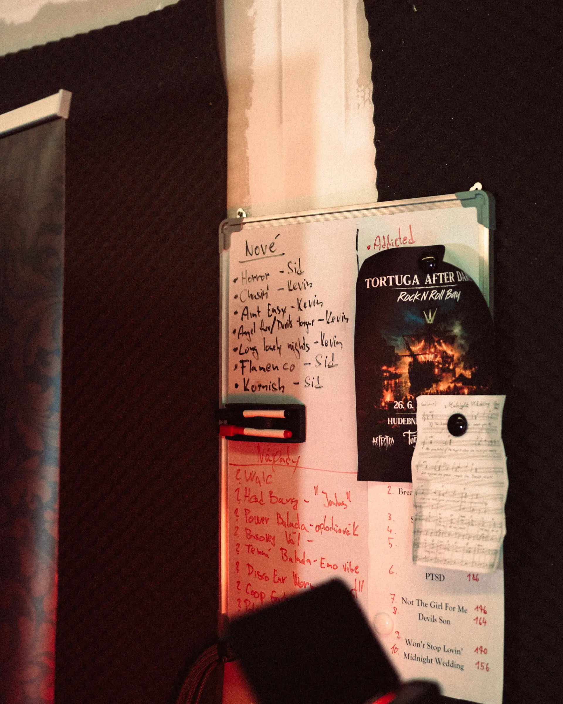 Setlist na tabuli ve zkušebně